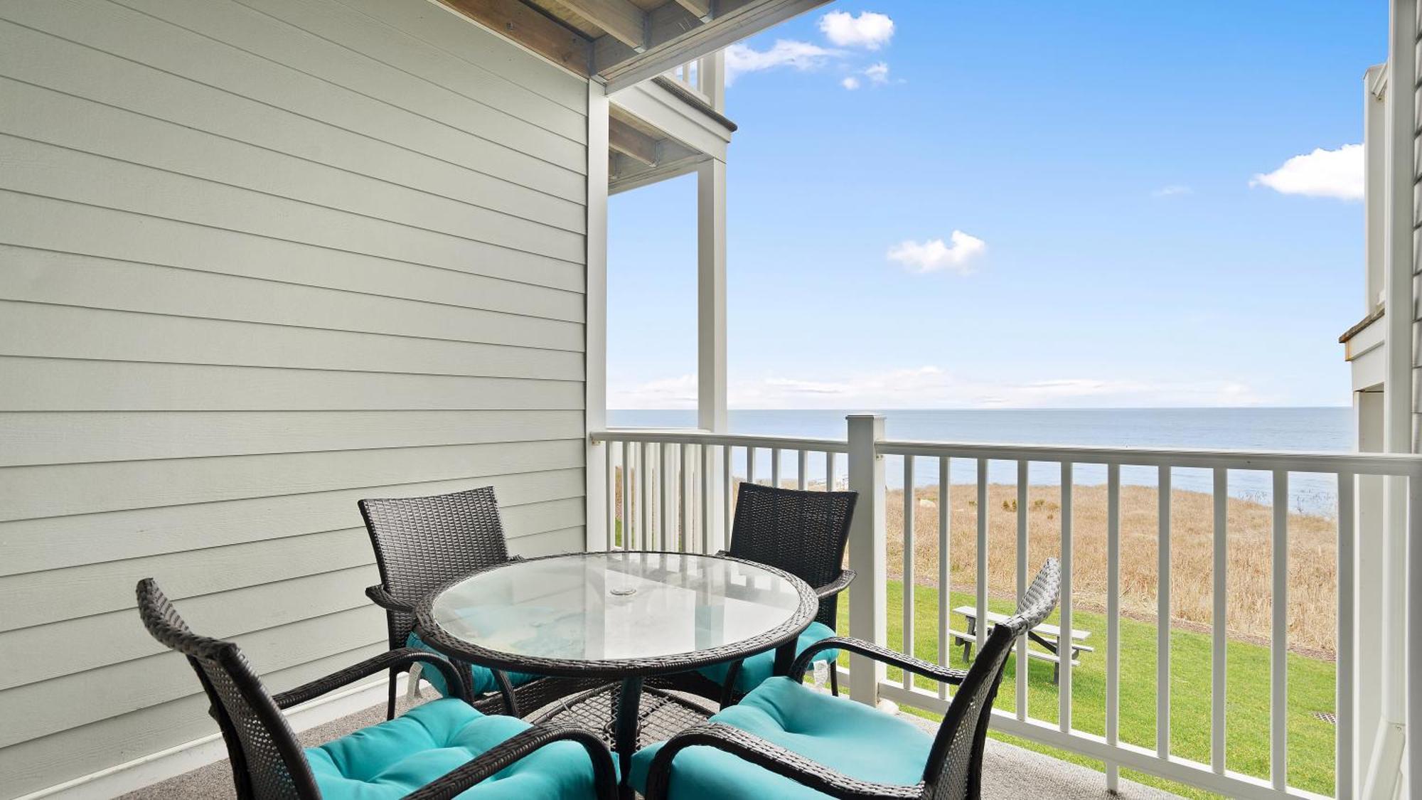 The Cliffside Resort Condominiums Greenport Exterior photo